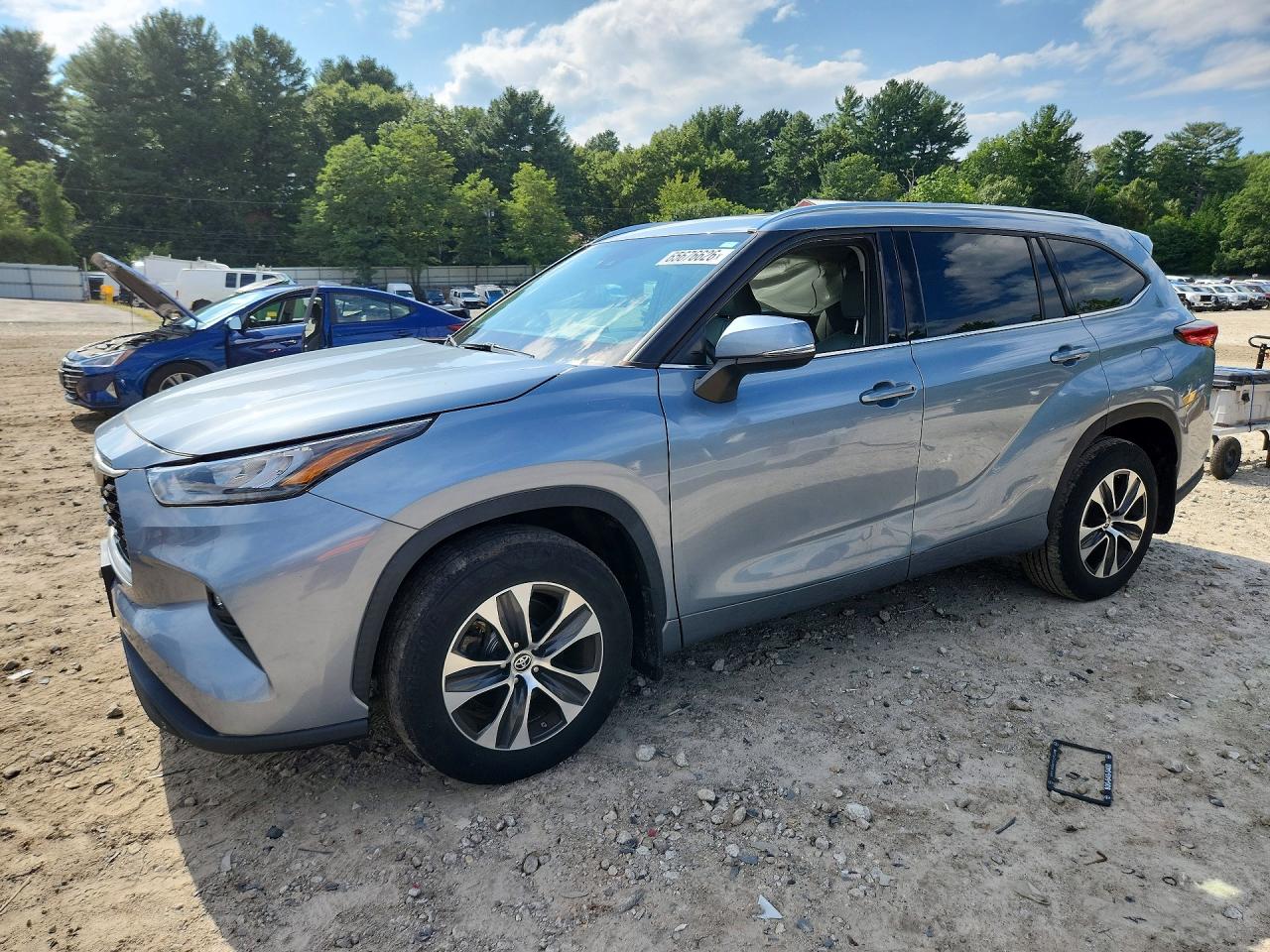 2020 TOYOTA HIGHLANDER