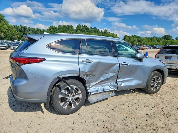 2020 TOYOTA HIGHLANDER