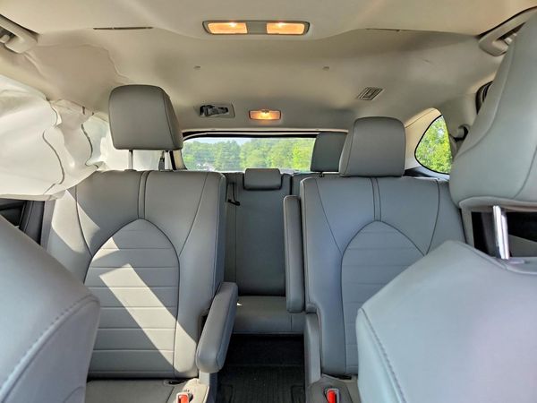 2020 TOYOTA HIGHLANDER