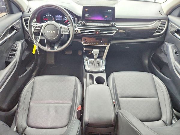 2022 KIA SELTOS EX