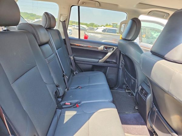 2016 LEXUS GX 460