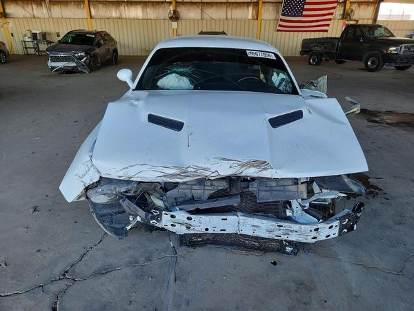 2019 DODGE CHALLENGER SXT