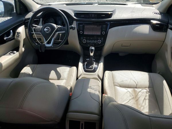 2022 NISSAN ROGUE SPORT SL