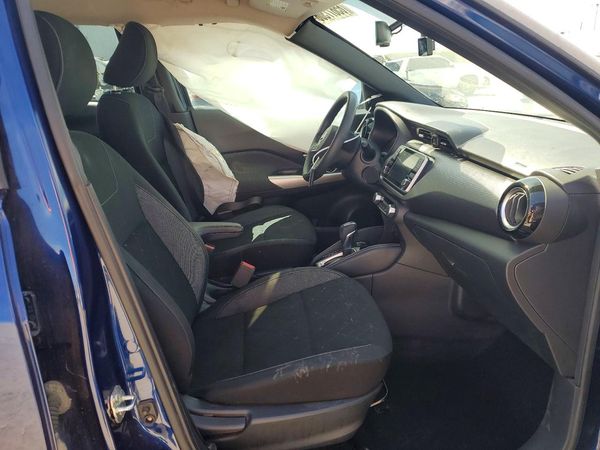 2019 NISSAN KICKS