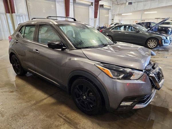 2020 NISSAN KICKS