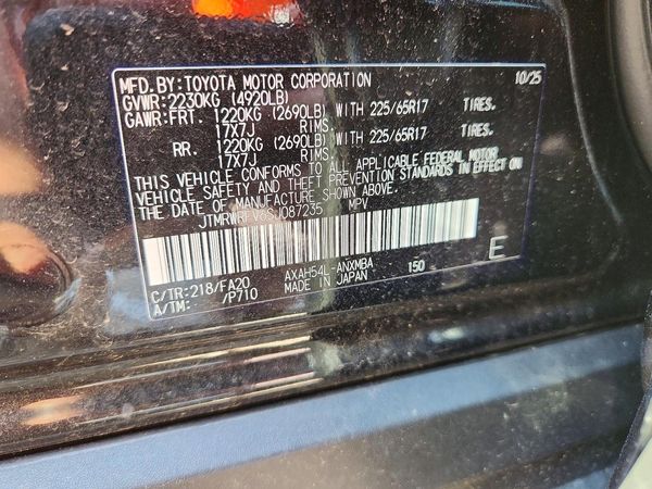 2025 TOYOTA RAV4 XLE