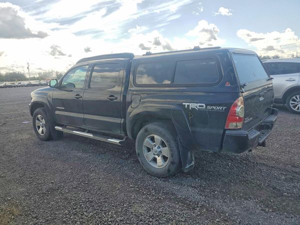 2015 TOYOTA TACOMA Delux Grade
