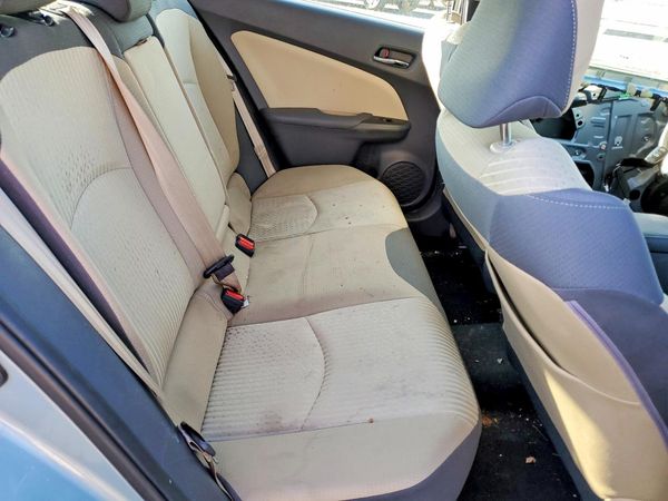 2017 TOYOTA PRIUS
