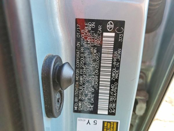 2017 TOYOTA PRIUS