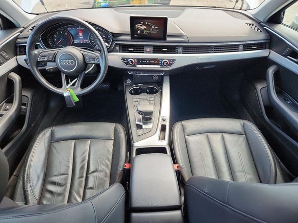 2018 AUDI A4 quattro Premium