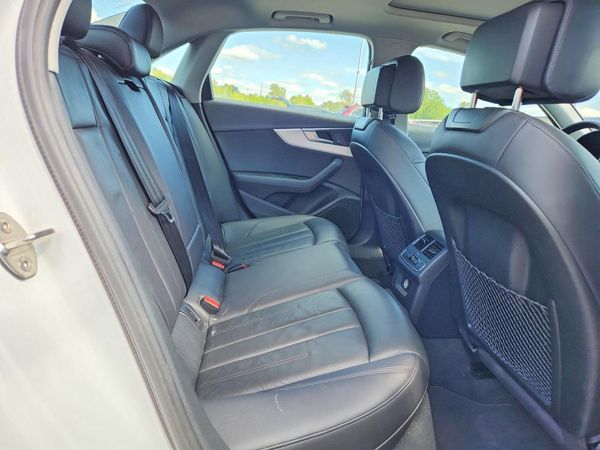 2018 AUDI A4 quattro Premium