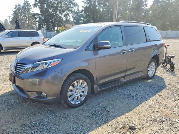 2016 TOYOTA SIENNA