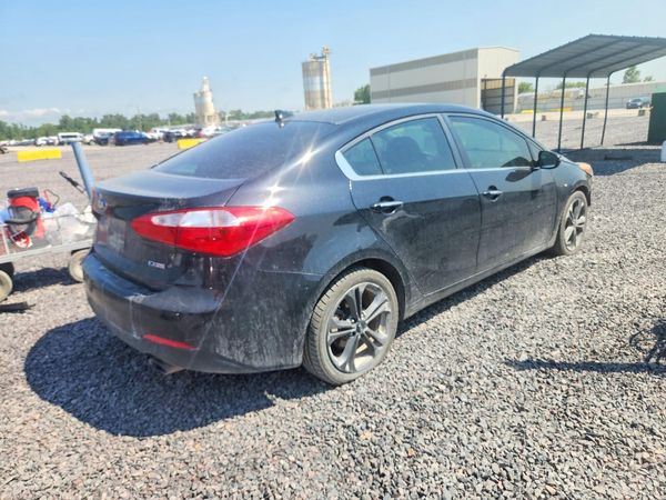 2015 KIA FORTE