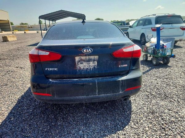 2015 KIA FORTE