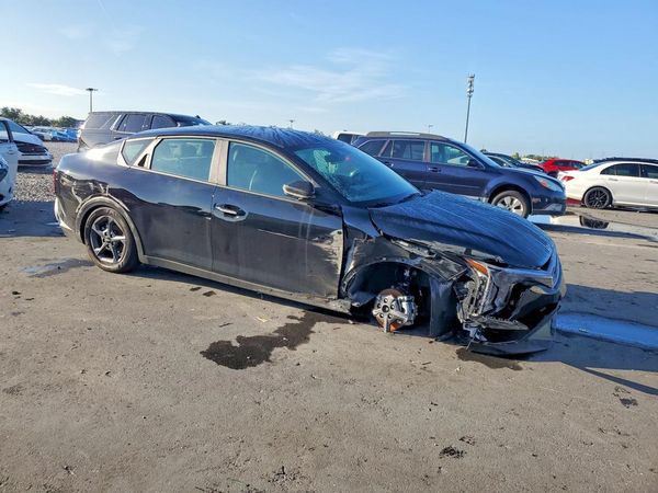 2026 KIA K4