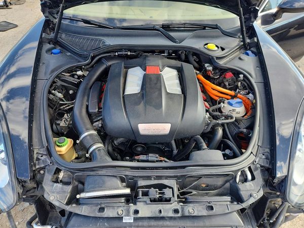 2015 PORSCHE PANAMERA S E-Hybrid