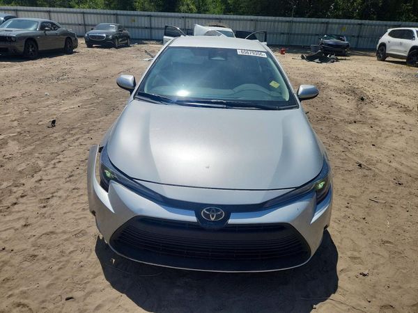 2026 TOYOTA COROLLA