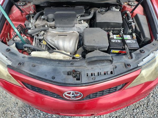 2014 TOYOTA CAMRY