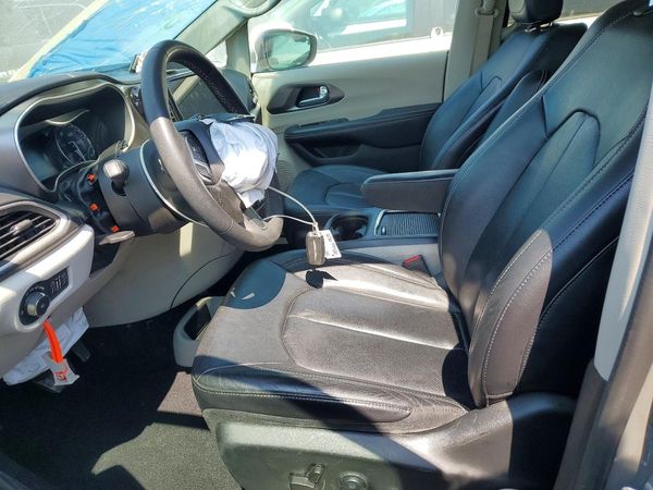 2022 CHRYSLER PACIFICA