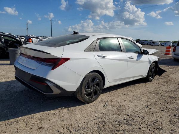 2026 HYUNDAI ELANTRA