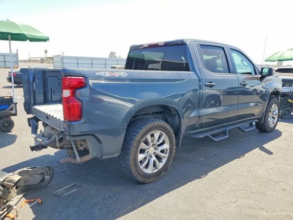 2019 CHEVROLET SILVERADO Custom
