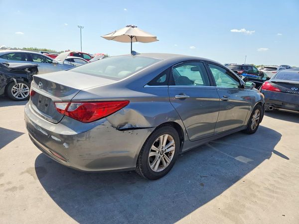 2012 HYUNDAI SONATA