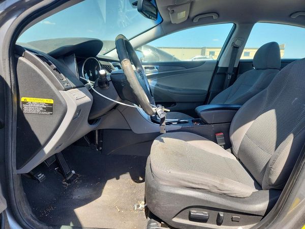 2012 HYUNDAI SONATA