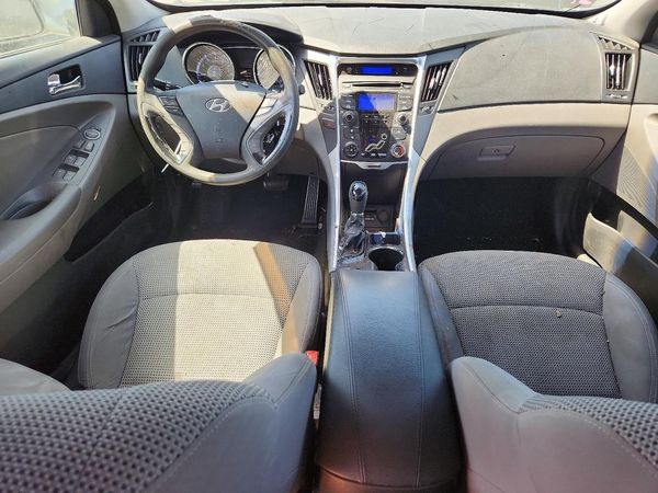2012 HYUNDAI SONATA