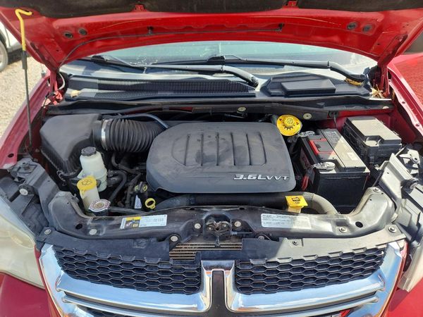2016 DODGE GRAND CARAVAN SE