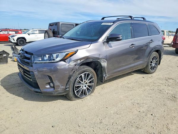 2018 TOYOTA HIGHLANDER