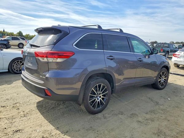 2018 TOYOTA HIGHLANDER SE/XLE
