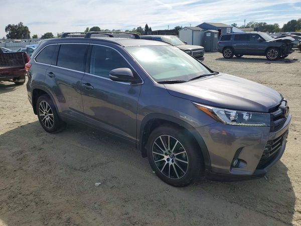 2018 TOYOTA HIGHLANDER SE/XLE