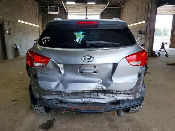 2015 HYUNDAI TUCSON