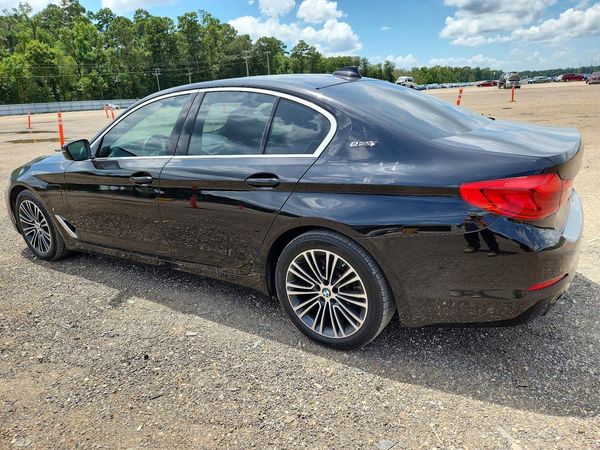 2019 BMW 530E