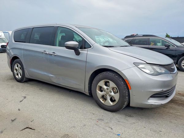2017 CHRYSLER PACIFICA LX