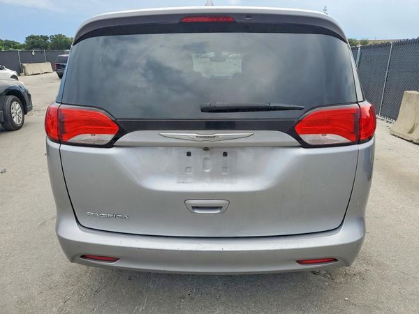 2017 CHRYSLER PACIFICA LX