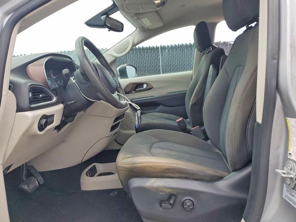 2017 CHRYSLER PACIFICA LX