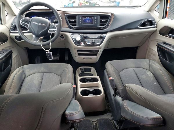 2017 CHRYSLER PACIFICA LX