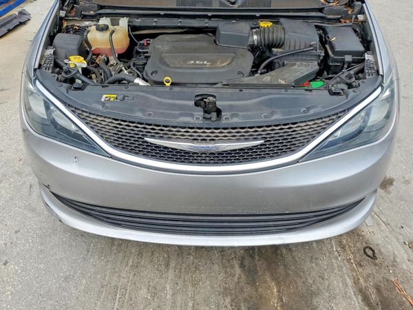 2017 CHRYSLER PACIFICA LX