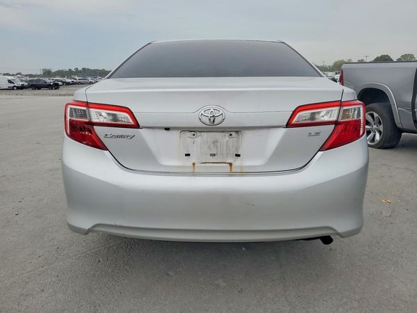 2014 TOYOTA CAMRY