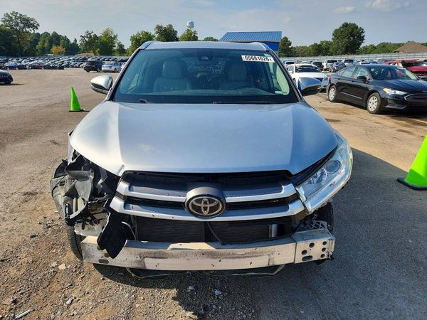 2018 TOYOTA HIGHLANDER