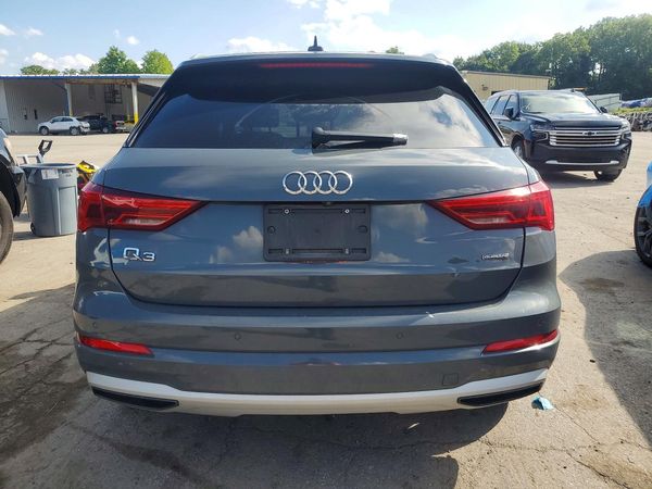 2020 AUDI Q3 quattro Premium