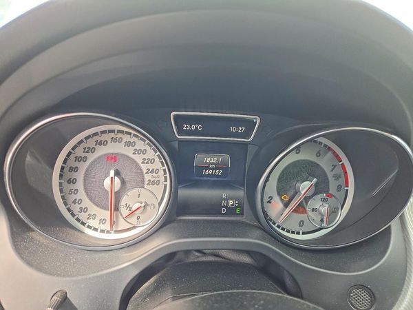 2015 MERCEDES-BENZ CLA CLA250