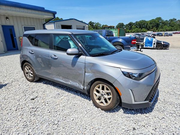 2024 KIA SOUL LX, S — Passenger 3/4