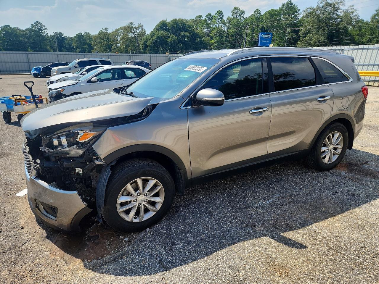 2016 KIA SORENTO L / LX