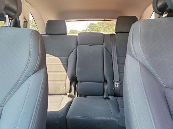 2016 KIA SORENTO L / LX