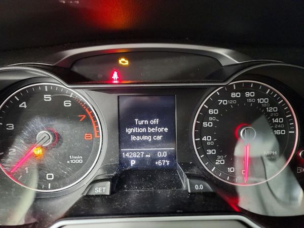 2014 AUDI A4 quattro Premium