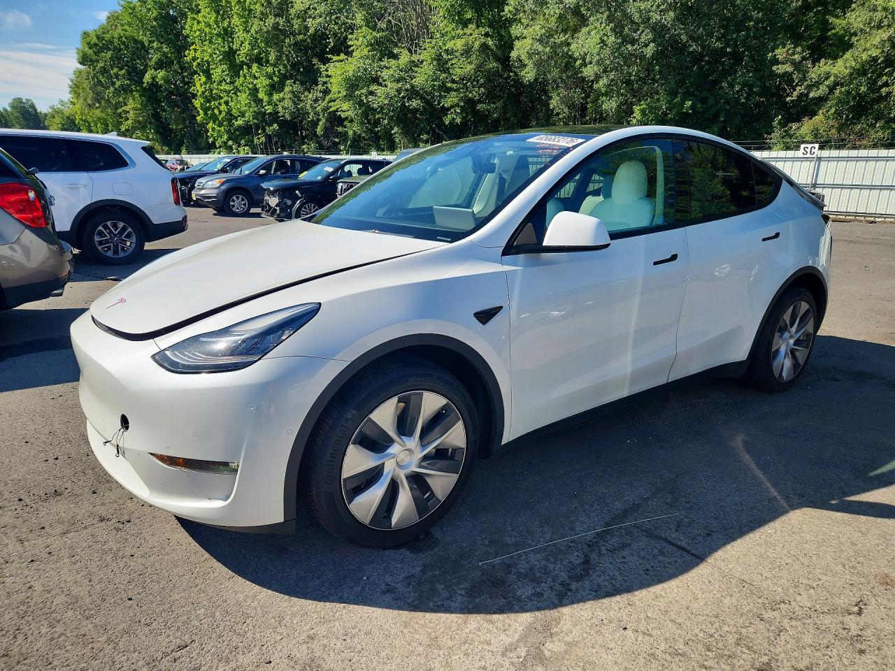 2022 TESLA MODEL Y — Front 3/4