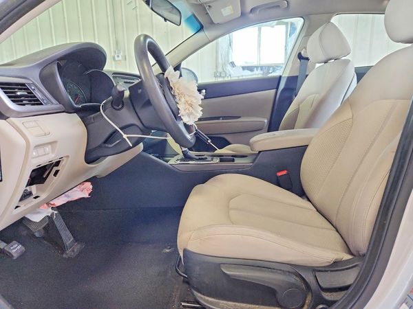 2016 KIA OPTIMA GL