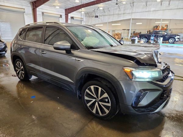 2024 VOLKSWAGEN TAOS